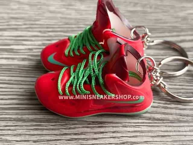 Mini sneaker keychain 3D Nike Lebron James Red christmas - Sneakers Passion