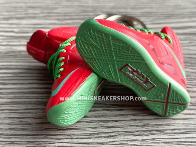 Mini sneaker keychain 3D Nike Lebron James Red christmas - Sneakers Passion