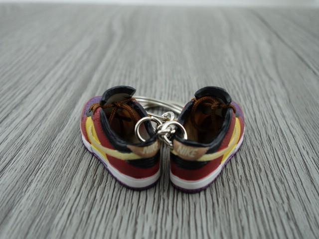 mini sneaker keychains Dunk Low - Sneakers Passion