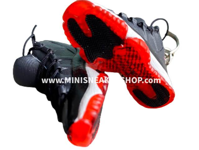 Mini 3D sneaker keychains AJ 11 Playoffs - Sneakers Passion