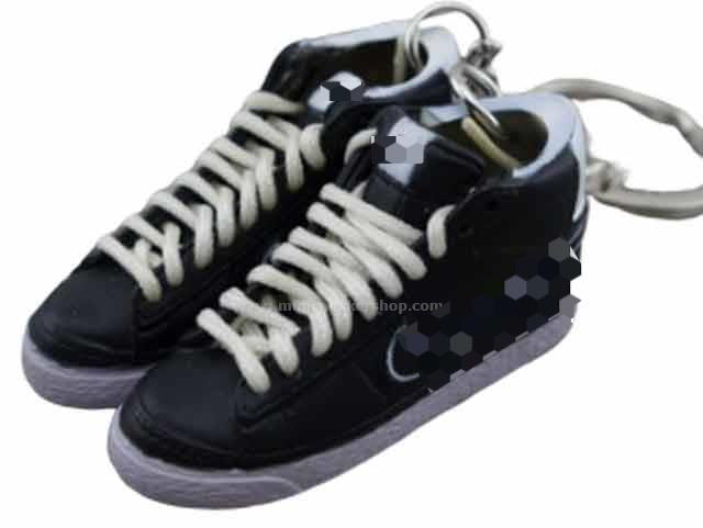 mini 3D sneaker keychains Blazer - Black/Lavender - Sneakers Passion
