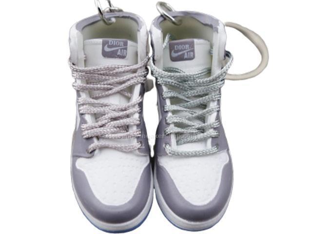 Mini sneaker keychain 3D Air Jordan 1 x Christian Dior - Sneakers Passion