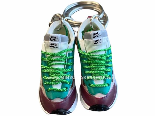 Mini 3D sneaker keychains Nike Vaporwaffle sacai Villain Red Neptune Green - Sneakers Passion
