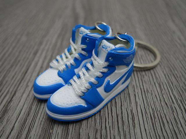 Mini sneaker keychain 3D Air Jordan 1 - New North Carolina - Sneakers Passion