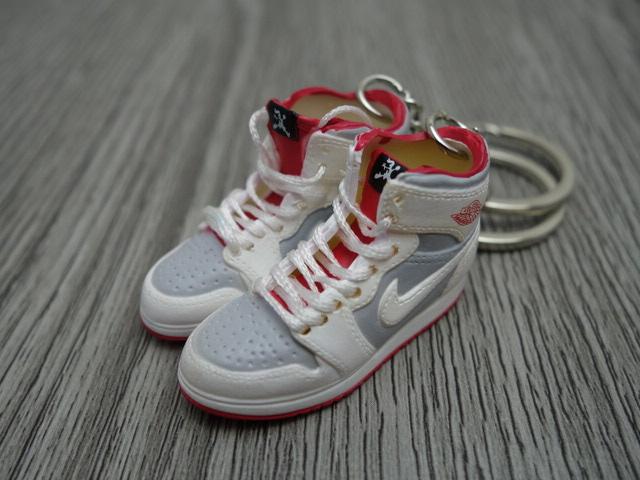 Mini sneaker keychain 3D Air Jordan 1 - WHITE/GREY/ORANGE HQ - Sneakers Passion
