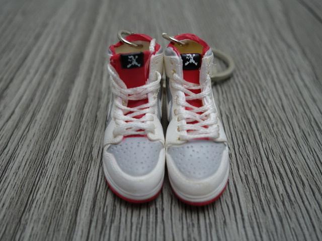 Mini sneaker keychain 3D Air Jordan 1 - WHITE/GREY/ORANGE HQ - Sneakers Passion