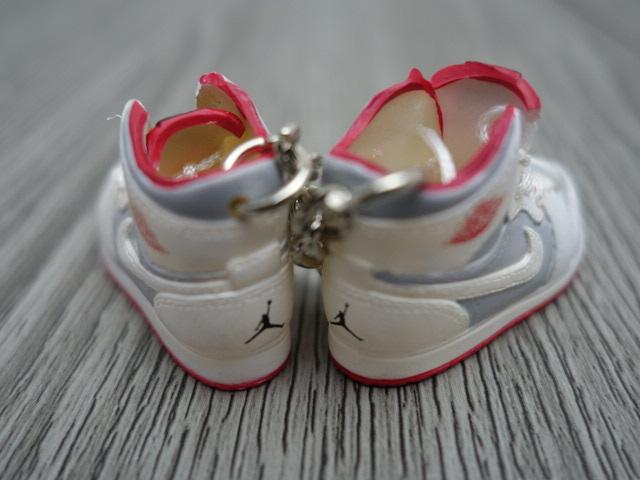 Mini sneaker keychain 3D Air Jordan 1 - WHITE/GREY/ORANGE HQ - Sneakers Passion