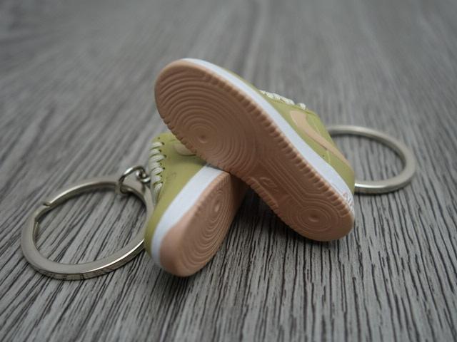 Mini Sneaker keyrings Nike Air Force - Linen (2001) - Sneakers Passion
