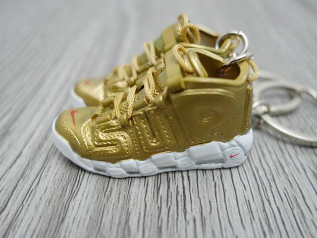 Mini 3D sneaker keychains Air Up Tempo - GOLD - Sneakers Passion