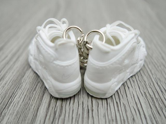 Mini 3D sneaker keychains Air Up Tempo - White - Sneakers Passion