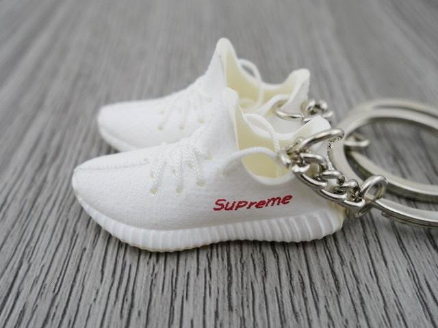 Mini Sneaker Keychains YZY White/ Red - Sneakers Passion