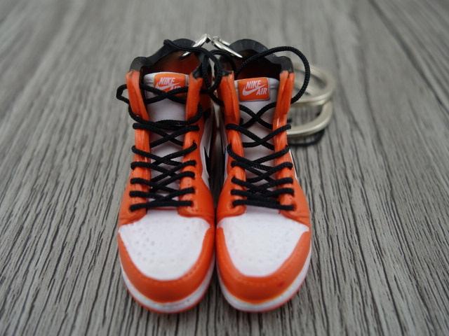 Mini sneaker keychain 3D Air Jordan 1 - Reverse Shattered Backboard HQ - Sneakers Passion