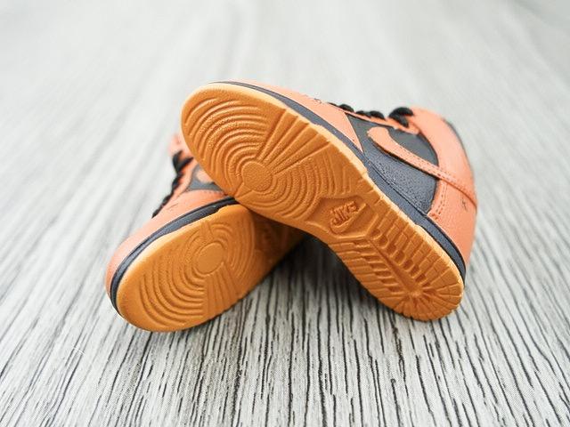 Mini Sneaker keychains Dunk Hi - Orange Black - Sneakers Passion