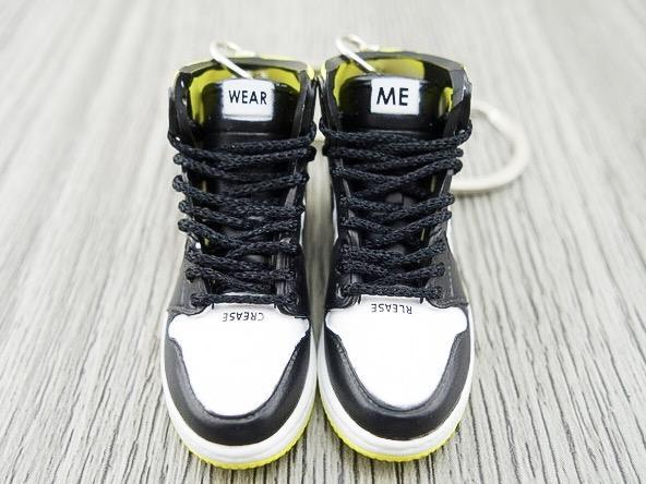 Mini sneaker keychain 3D Air Jordan 1 - Not For Resale Yellow - Sneakers Passion