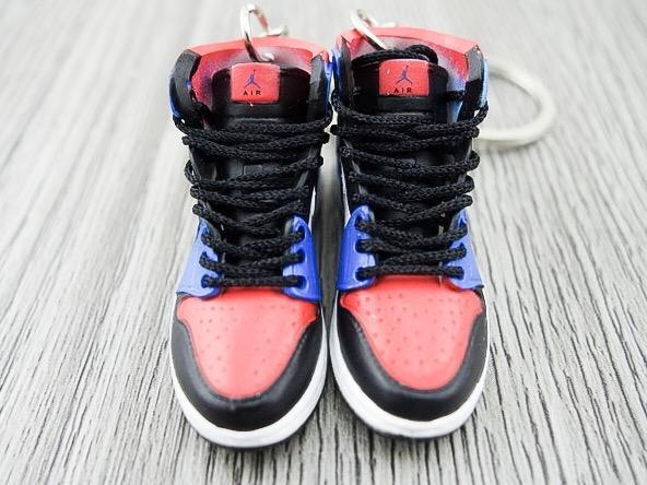 Mini sneaker keychain 3D Air Jordan 1 - retro Top 3 - Sneakers Passion
