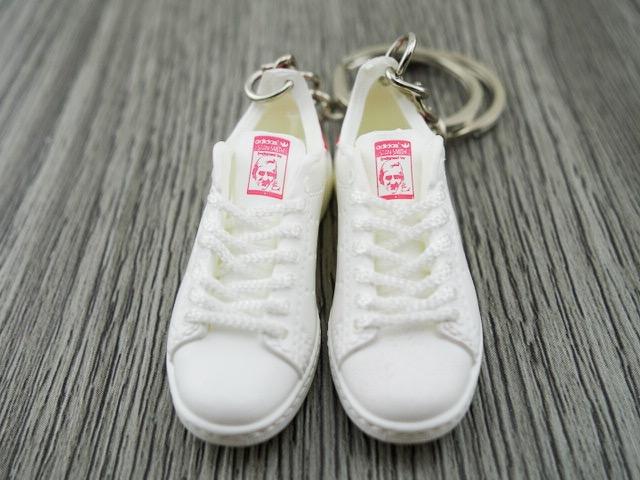 Mini 3D sneaker keychains Stan Smith - Fushia and White - Sneakers Passion