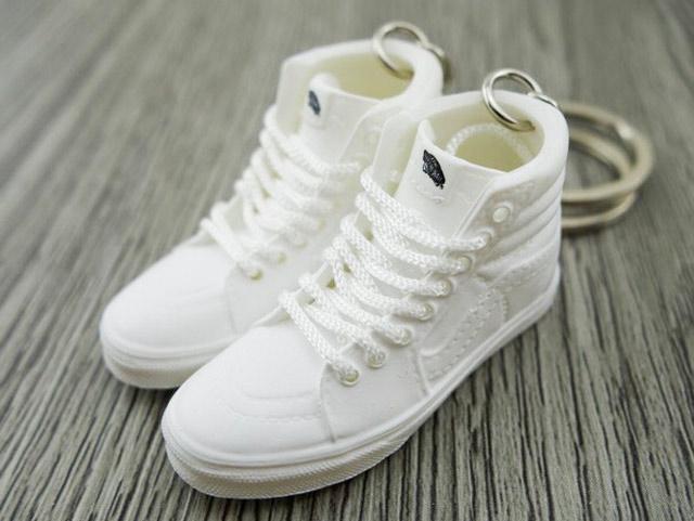 Mini 3D sneaker keychains VANS Skate Hi - Triple White - Sneakers Passion