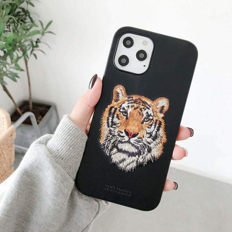 Santa Barbara Savanna Series Tiger & Wolf iPhone Case - Sneakers Passion