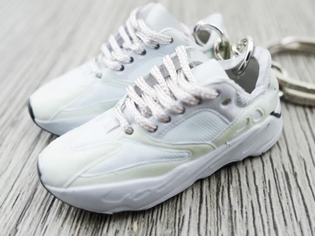 Mini Sneaker Keychains YZY 700 - SAND - Sneakers Passion