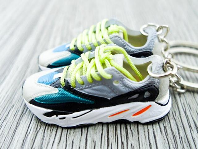 Mini Sneaker Keychains YZY 700 - Wave Runner - Sneakers Passion