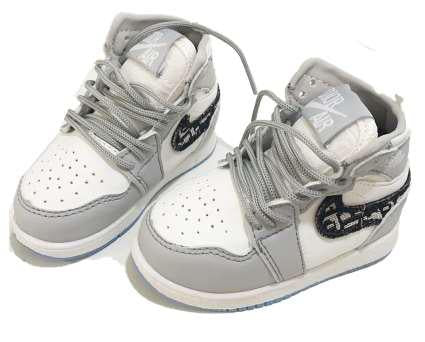 Dior Power Bank Charger(new) - Sneakers Passion