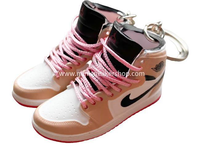 Mini sneaker keychain 3D Air Jordan 1 - Hyper Pink - Sneakers Passion