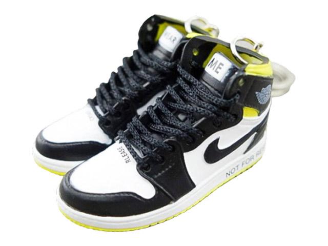 Mini sneaker keychain 3D Air Jordan 1 - Not For Resale Yellow - Sneakers Passion