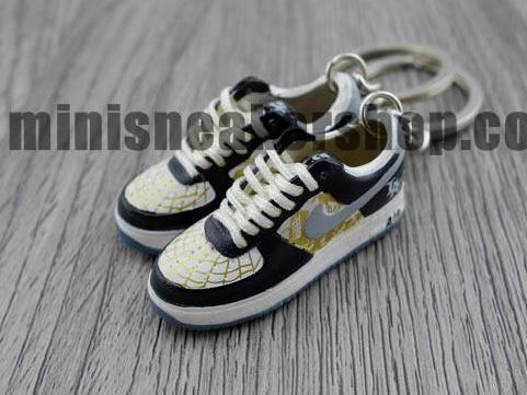 mini sneaker keychains Air Force One Mr Cartoon x Nike - Sneakers Passion