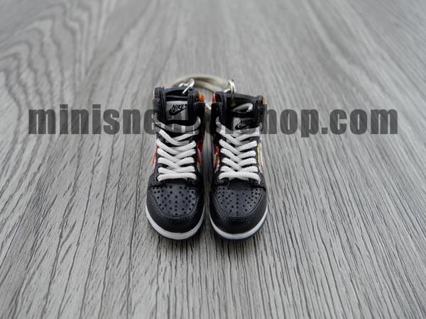 mini sneaker keychains Dunk High Pro SB HUF (2004) - Sneakers Passion