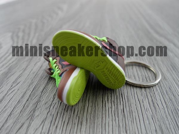 mini sneaker keychains Dunk UNDFT (2005) - Sneakers Passion