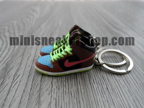 mini sneaker keychains Dunk UNDFT (2005) - Sneakers Passion