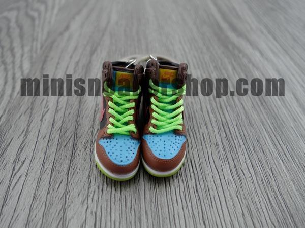 mini sneaker keychains Dunk UNDFT (2005) - Sneakers Passion
