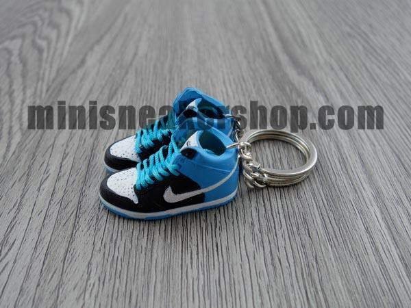 mini sneaker keychains Dunk Pro High SB- Send Help (2006) - Sneakers Passion