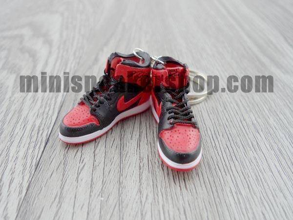 Mini sneaker keychain 3D Air Jordan 1 Bred - Sneakers Passion