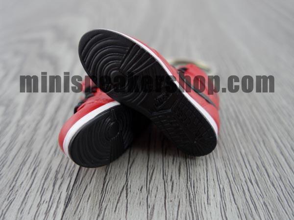 mini sneaker keychain 3D Air Jordan 1 Gym Red - Sneakers Passion