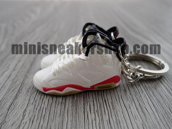 Mini Sneaker Keychains AJ 6 - OG White Infrared (1991) - Sneakers Passion