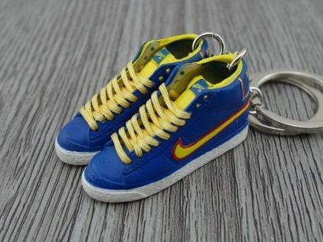mini 3D sneaker keychains Blazer - electric blue/yellow - Sneakers Passion