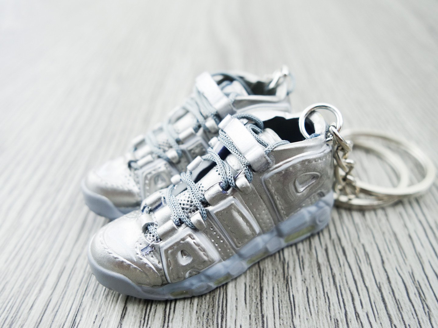 Mini 3D sneaker keychains Air Up Tempo - SILVER - Sneakers Passion