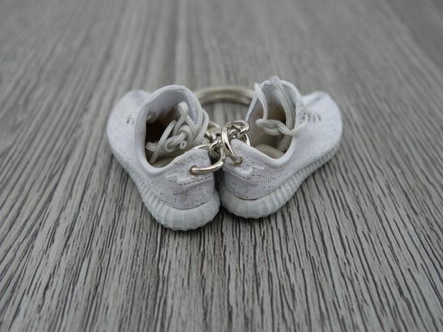 Mini Sneaker Keychains YZY - Moonrock - Sneakers Passion