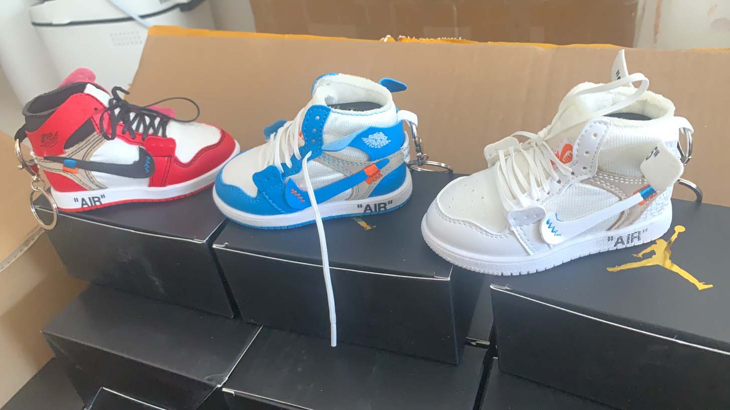 Sneakers Power Bank