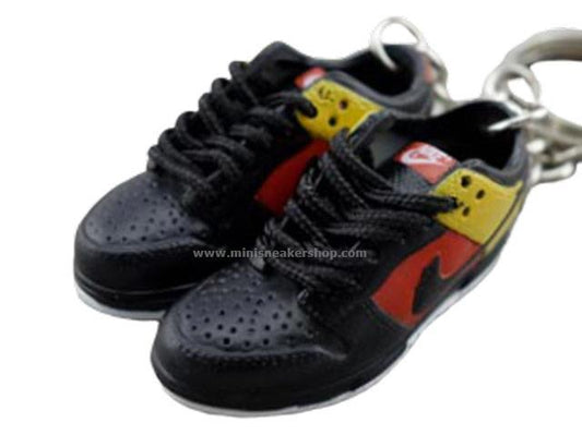 Mini sneaker keychain 3D Dunk SB Raygun - Sneakers Passion