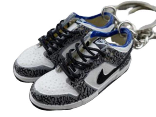 Mini sneaker keychains Nike White (2002) - Sneakers Passion