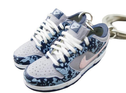Mini sneaker keychain 3D Dunk Lo - Grey/Pink - Sneakers Passion