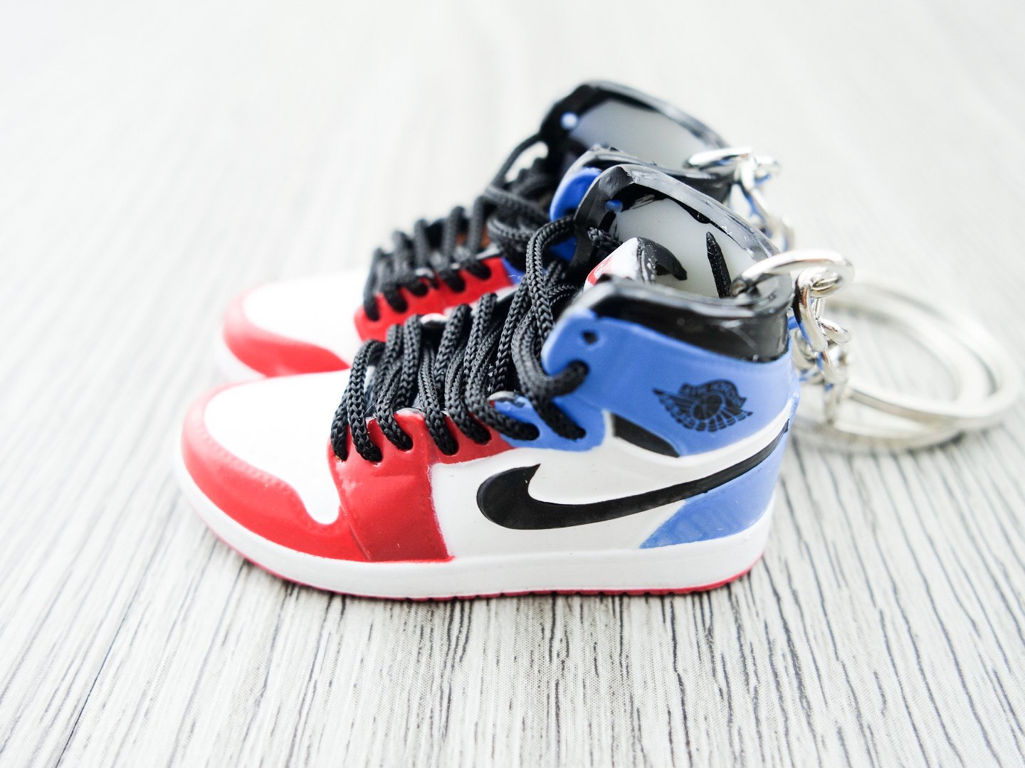 Mini sneaker keychain 3D Air Jordan 1 - Fearless - Sneakers Passion