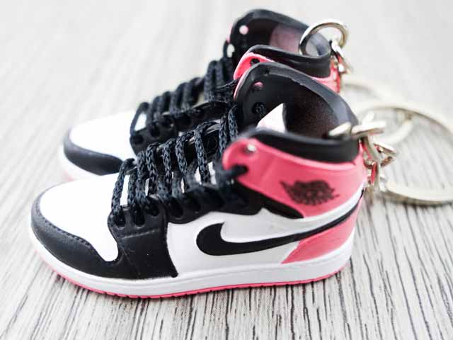 Mini sneaker keychain 3D Air Jordan 1 - Black/White/Pink - Sneakers Passion