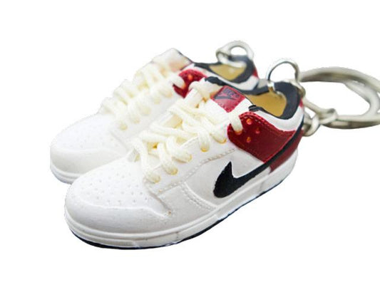 Mini sneaker keychain 3D SB Dunk - White Burgundy Black - Sneakers Passion
