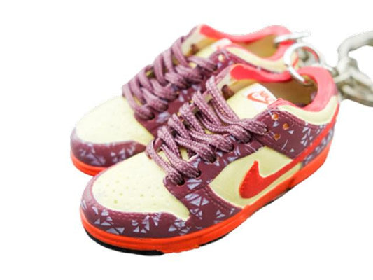 Mini sneaker keychain 3D SB Dunk - Red Beige - Sneakers Passion