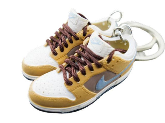 Mini sneaker keychain 3D SB Dunk - Camel - Sneakers Passion