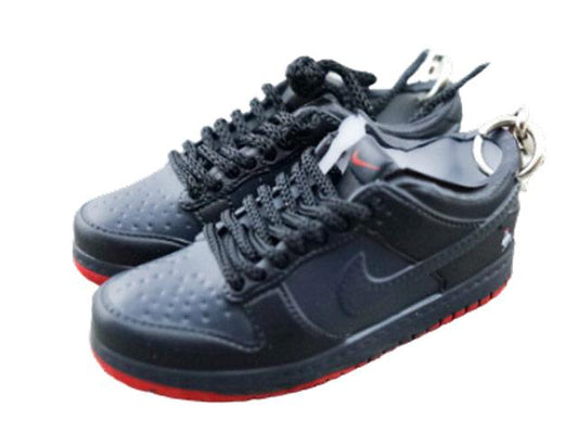 Mini sneaker keychain 3D SB Dunk Low Black Pigeon - Sneakers Passion