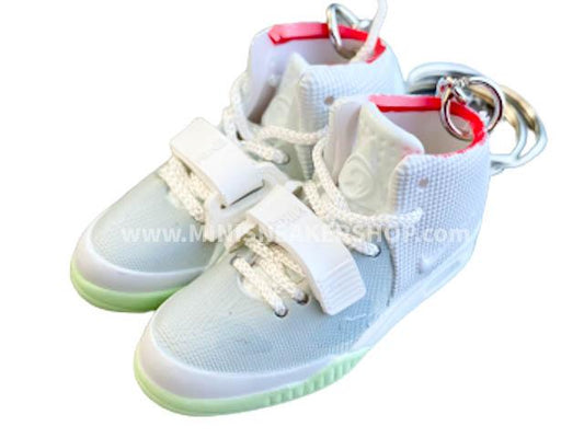 Mini Sneaker Keychains NIKE Yeezy White Green - Sneakers Passion